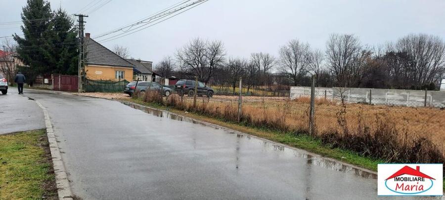 Teren intravilan 14,2 ari zona Functionarilor