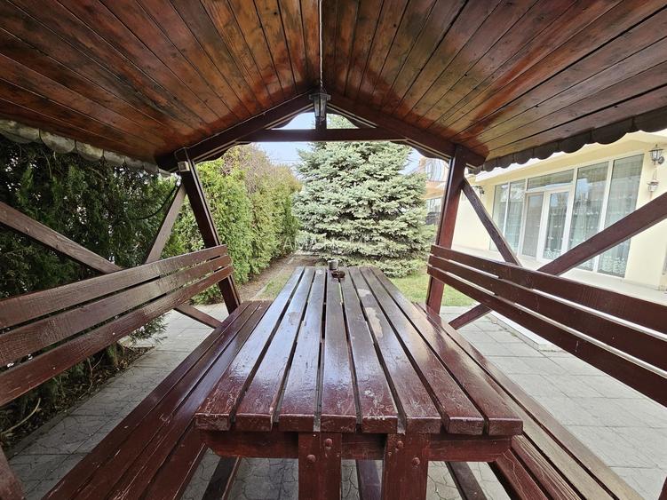 De vanzare Pensiune Eforie Nord la doi pasi de mare - 6