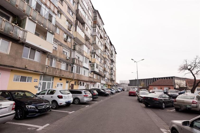 RECO Apartament 3 camere, Decomandat, zona Nufarul, etaj 8din 9, 2 balcoane inch - 28
