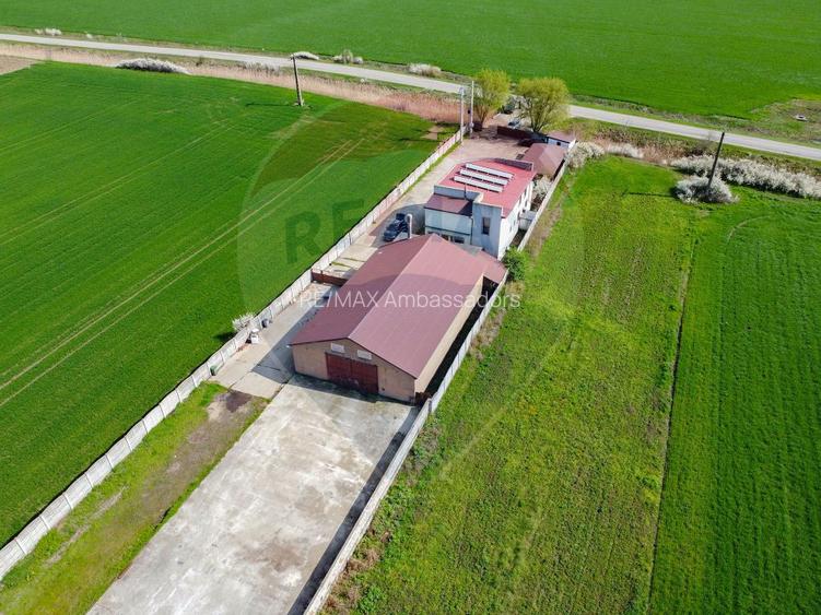 Casa + teren + hala de vanzare in Beregsau – 0% Comision - 3