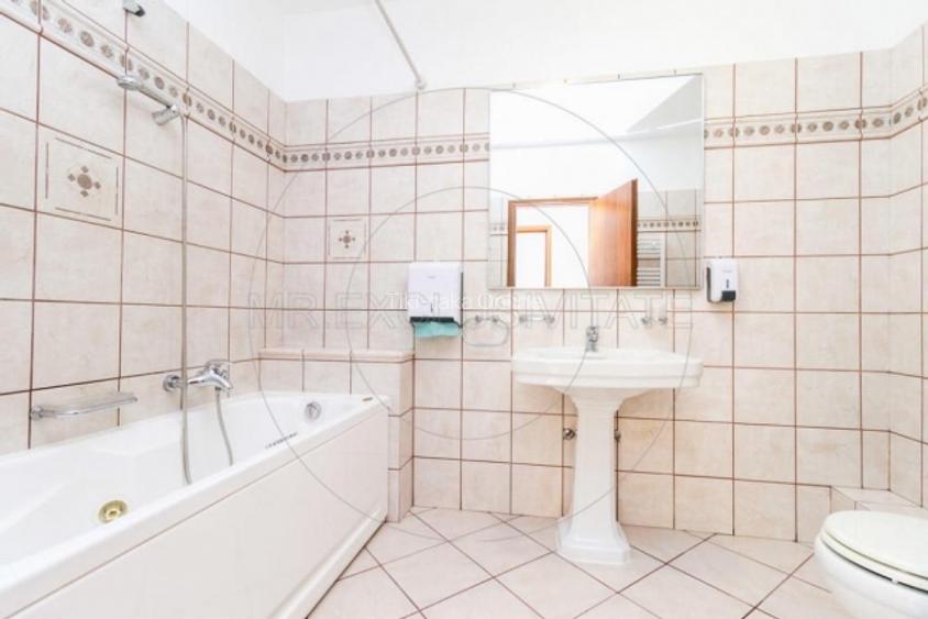 Inchiriez spatiu de birouri, zona Aviatorilor, 125mp, 1.875euro - 2