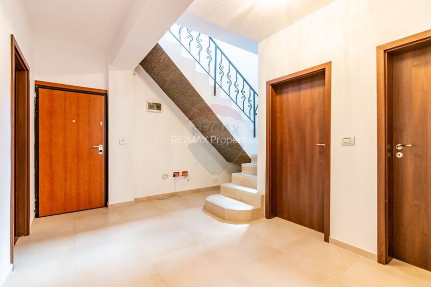 Apartament de vanzare cu 4 camere în Bucurestii Noi, metrou, parc - 2