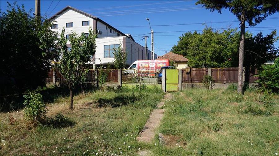 Teren stradal cu casa veche in Podari - toate utilitatile - 5