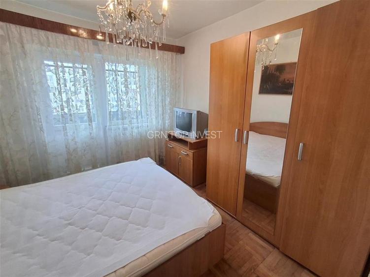 Apartament 3 camere decomandat si balcon Vasile Aaron - 16