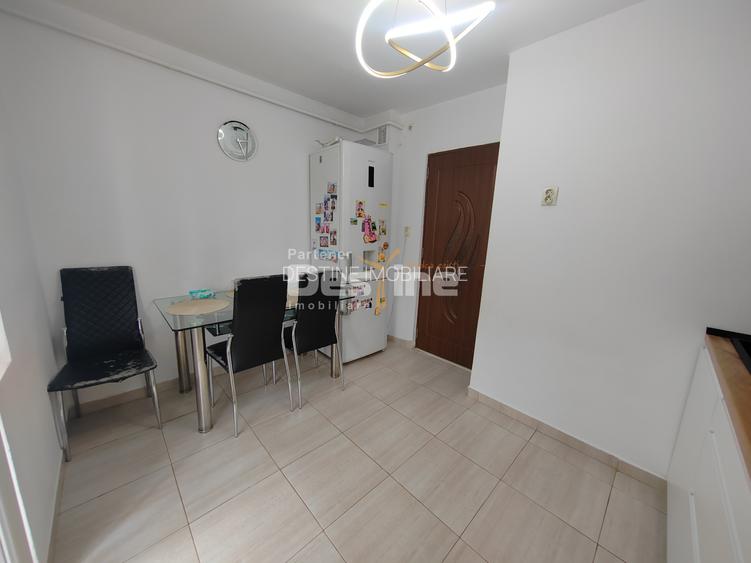 Apartament 3 camere DECOMANDAT 76 mp - cartier NICOLINA - 12