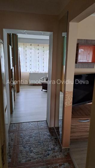 Închiriez apartament 3 camere decomandat in Deva ,Zamfirescu, parter înalt, - 9