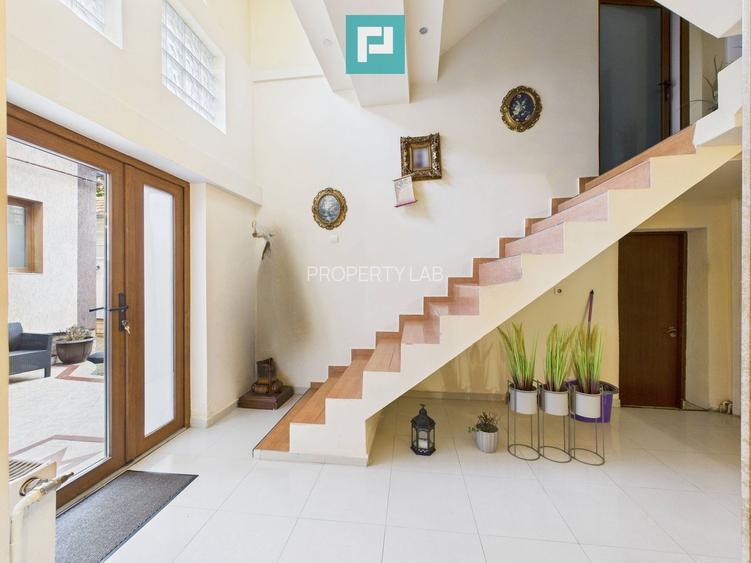 Casă cu spațiu comercial Arad, calea Aurel Vlaicu - 9