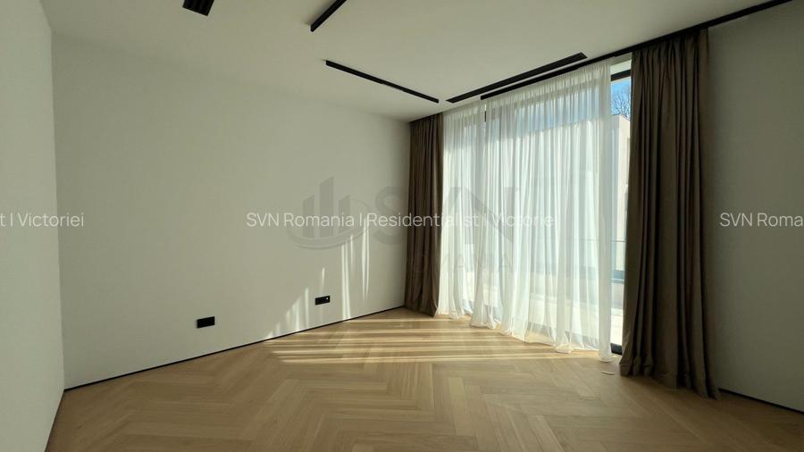 REV2004667 Vile de Lux l Pipera - 13