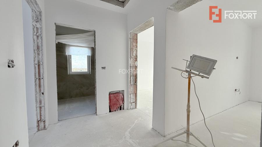 Duplex de vanzare, 4 camere cu toate utilitatile - Mosnita Noua - 14