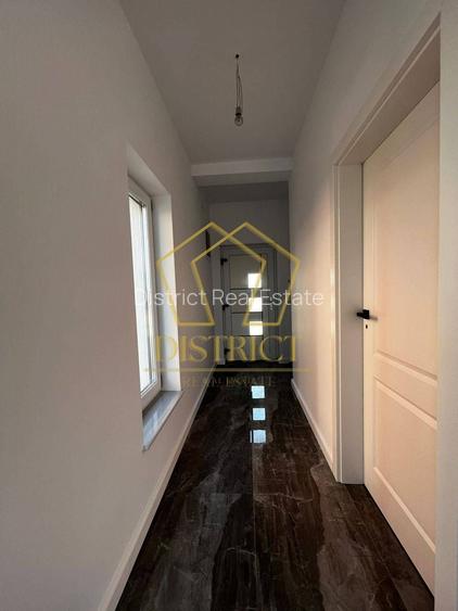 Duplex 5 camere despartit prin camera tehnica | Ghiroda - 12