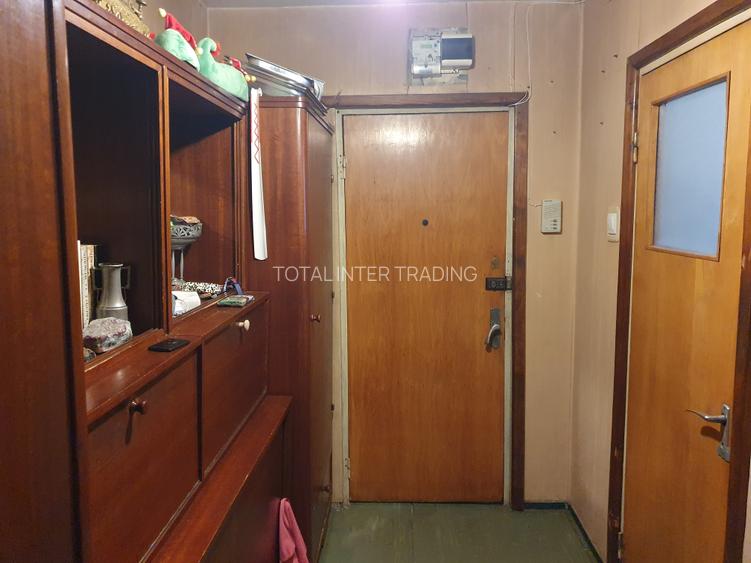 Vanzare-3 camere-1/4-sdec-Dr Taberei-Lovinescu-liber-de renovat-109000E - 8