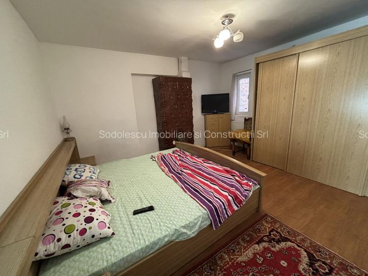 Casa cu 2 apartamente zona Mehala - 12