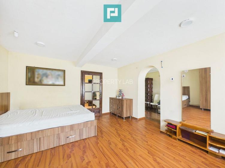 Casă cu 755 mp teren, zonă centrală Curtici - 6