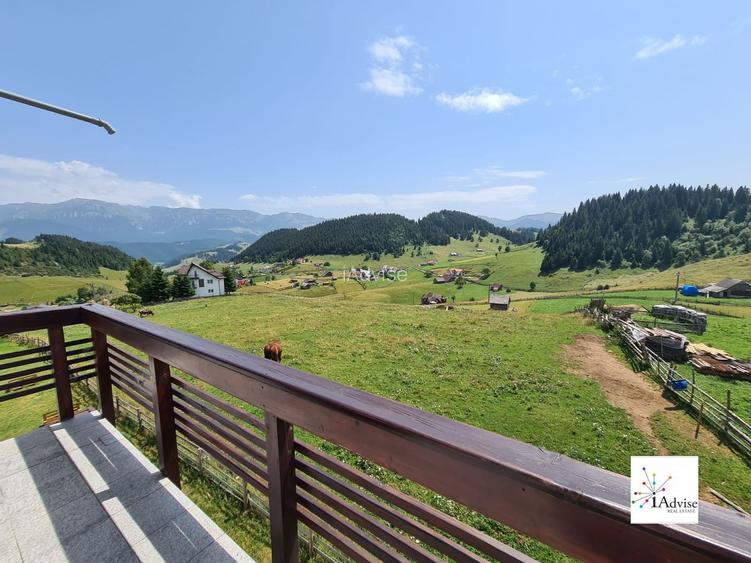 Vila Cu Panorama De Vanzare In Fundata - 59