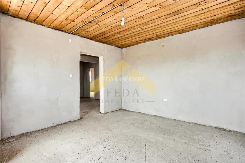 Casa noua de vanzare orasul Ineu - 47