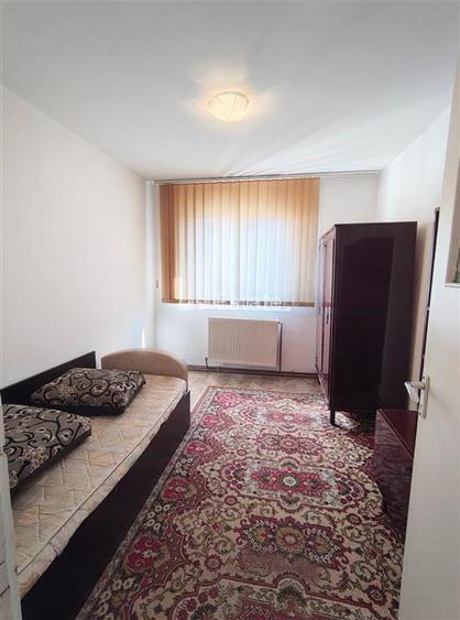 70mp - Apartament 3 camere in Podu Ros zona Cotnari - 9