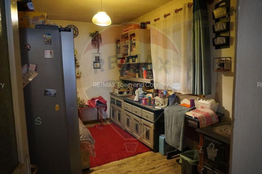 Casă cu 6 camere la Crăciunesti - 17