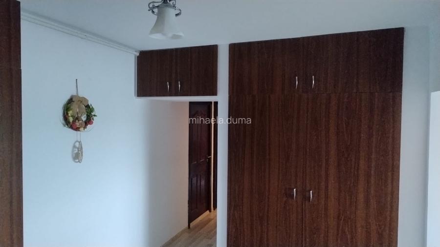 Vânzare apartament 3 camere strada Eroilor nr 8 , zona Sala Sporturilor  - 8