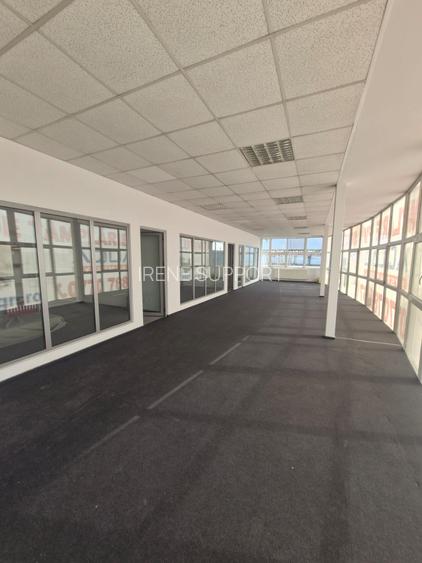 Hala industriala Soseaua Alexandriei cu spatii adminisrative si curte generoasa - 4