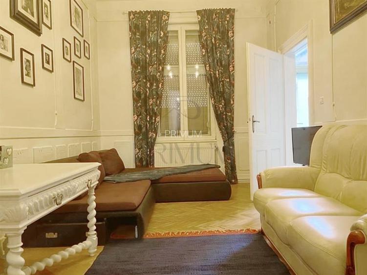 SINAIA - VILA ISTORICA - 4CAM - SPATIOS - INALT - RENOVAT - CENTRALA/AC - ZONA E - 7