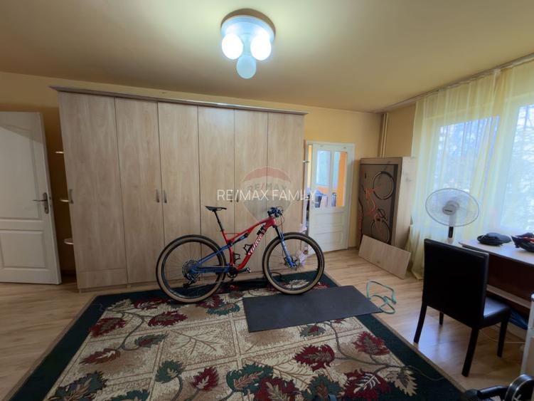 Apartament cu 4 camere de închiriat în zona Rogerius - 10