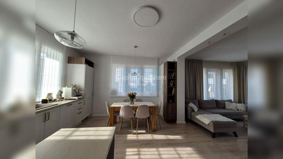 Casa superba la cheie, panouri fotovoltaice, central Dezmir - 3