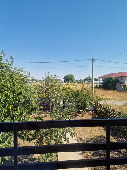 Casa de vanzare - Dobreni - Vidra - teren 2444 mp - intravilan - stradal/central - 21