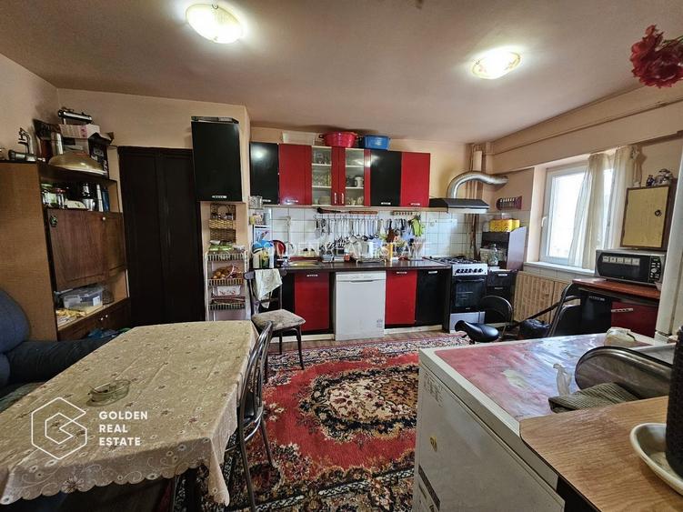 Apartament cu 5 camere ,Micalaca, zona 300 - 3