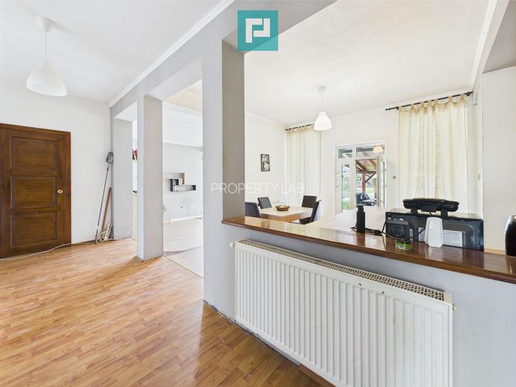 Vilă cu 8 camere în Săcălaz, zonă Centrală - 9