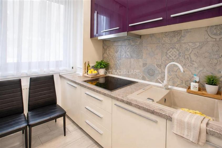 Apartament decomandat, cu parcare subterana, Coresi, Tractorul, Brasov. - 2