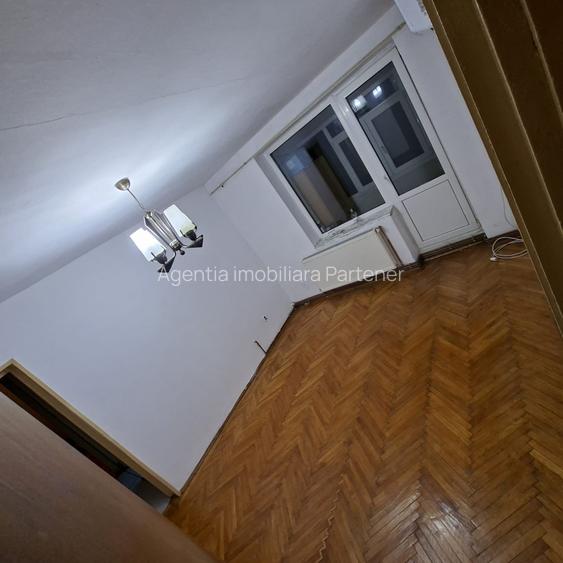 3 camere Calea Bascov , centrală/ finisaje clasice , LIBER / ușor negociabil ! - 2