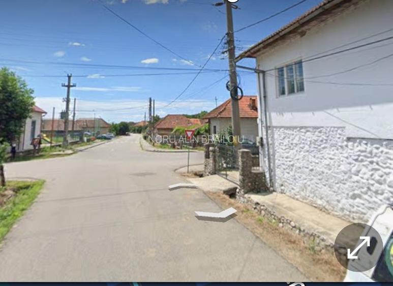 P+E spațiu comercial la parter și apartament modern la etaj  - 7