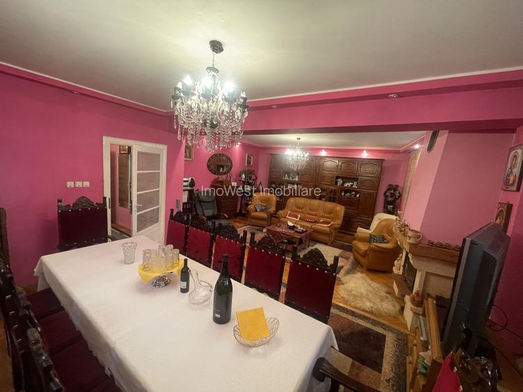 Casa | 9 camere | Garaj | Piscina | Teren 3.000 mp | Comision 0% - 14