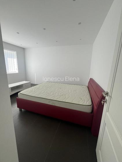 Duplex de  închiriat  2500 Euro - 8