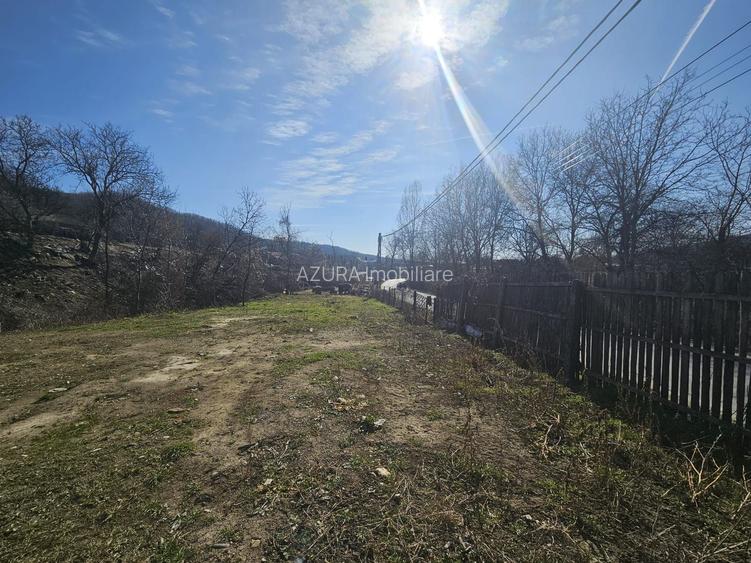 Teren 690 mp, deschidere 50 m, utilități – 1 km Primăria Ștefănești - 11