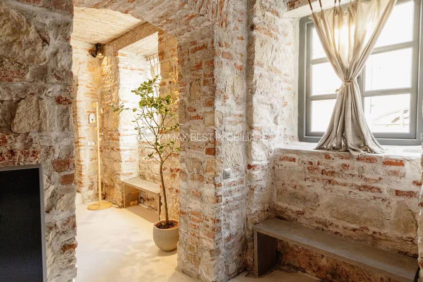 Apartament cu farmec istoric – 40 mp, parter, în centrul orașului - 11