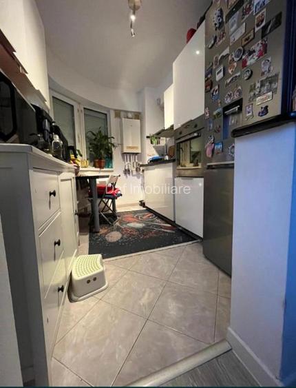 76500 euro -2camere -metrou leonida -centrala proprie - 6