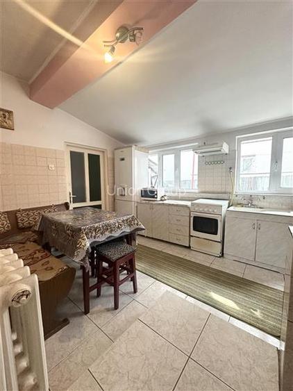 Casa din Caramida S+P+1E, 10 camere, Faleza Nord - 16