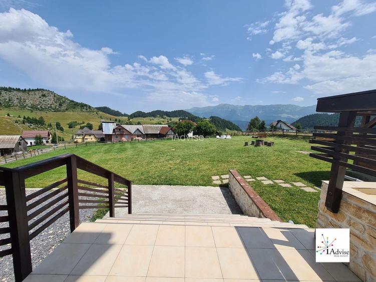 Vila Cu Panorama De Vanzare In Fundata - 11