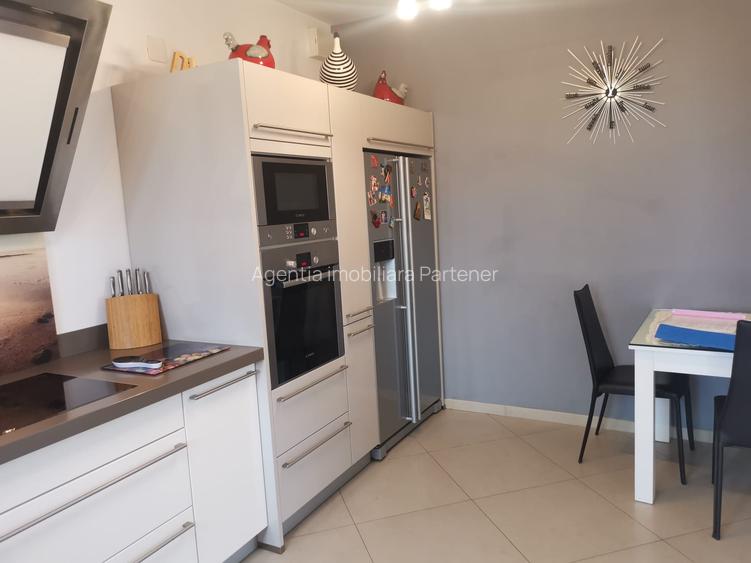 casa/vila P+1+M , STEFANESTI, teren 749 mp, finisaje superioare, mobilata - 18