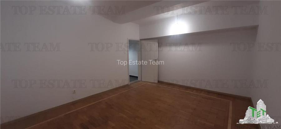 Spatii birou / comerciale de inchirat ,Universitate,  10 euro / mp - 3