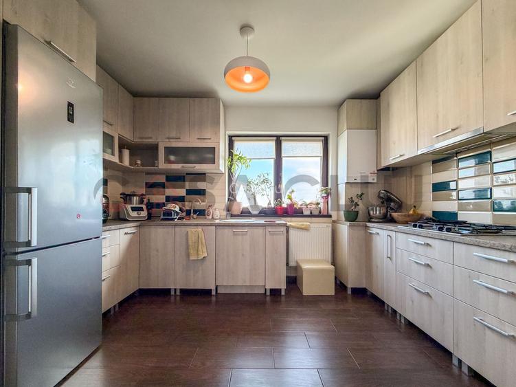 3 camere, modern, 2 locuri de parcare,Europa - 5