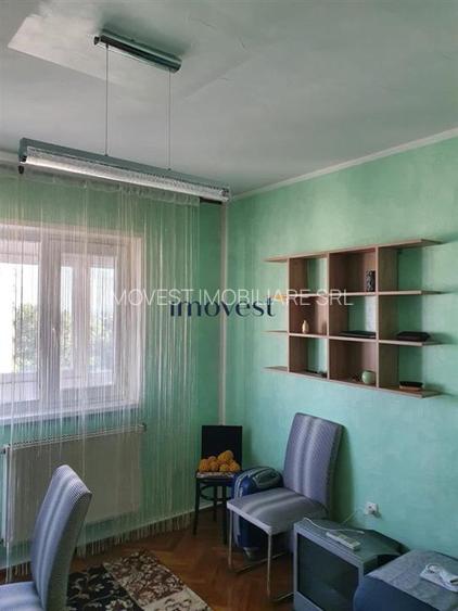 De inchiriat: apartament cu 4 camere in Centru Nou - 11