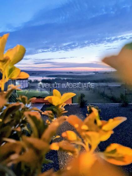 Pensiune turistica de vanzare in Corbu vedere lac afacere la cheie - 44