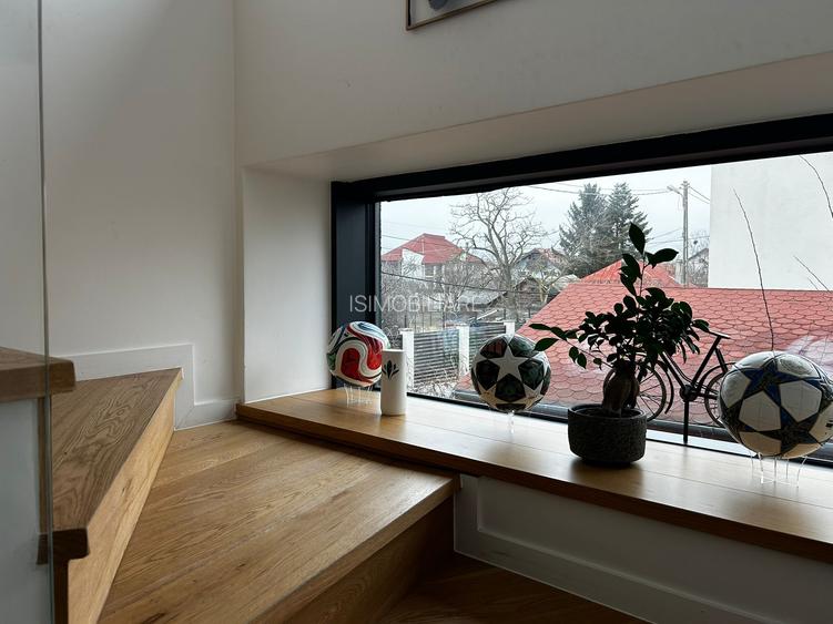 Casa Vila Otopeni Odai central De Vanzare, 5 camere - 30