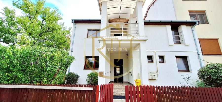 Oferim spre inchiriere, casa deosebi cu 4 camere,2 garaje,zona Soarelui-Braytim - 2