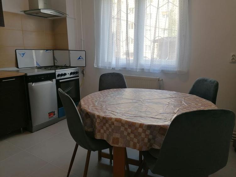 Mobilat si utilat aproape de Piata Unirii