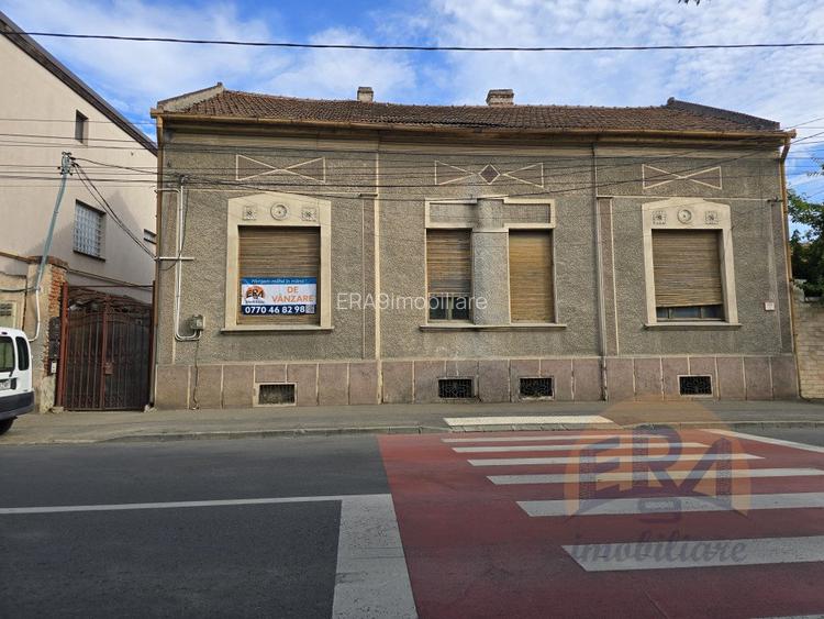 Oportunitate investitionala | Casa 200mp + Teren 800mp | Central - 2