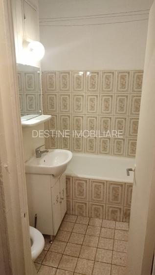 Garsoniera situata la parter 26 mp zona Materna - 11