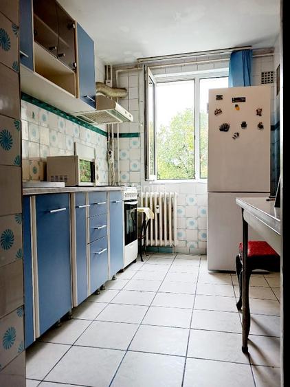 Proprietar vând apartament 3 camere – Drumul Taberei – 4 minute metrou - 5